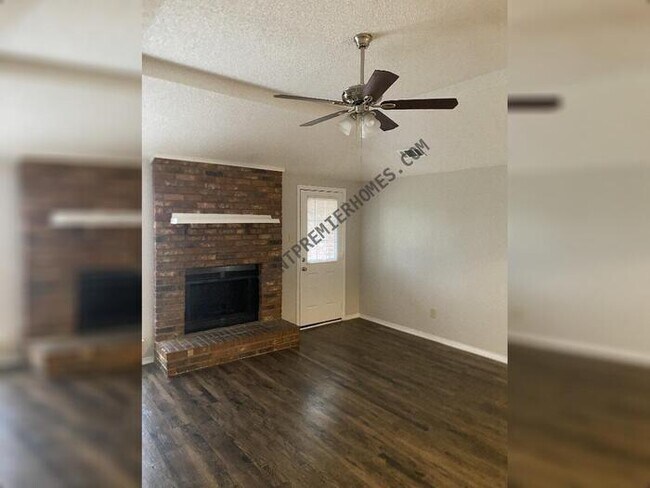 Photo - 104 Mesa Moor Dr