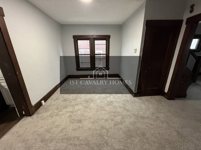 Photo - 242 Park Ave SW