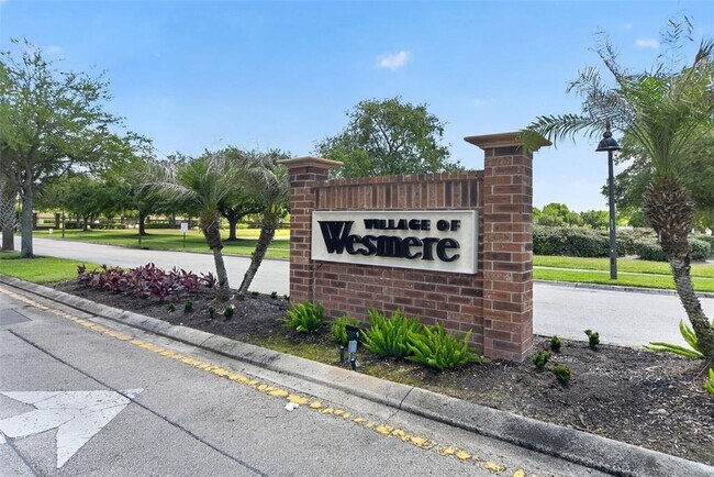 Photo - 1973 Fishtail Fern Way