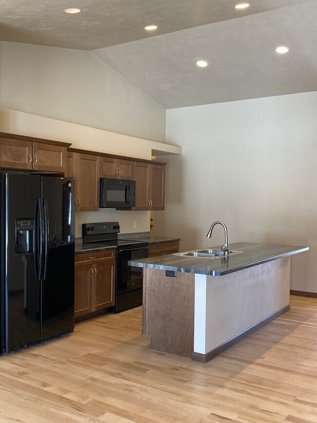 Photo - 811 S Mill St