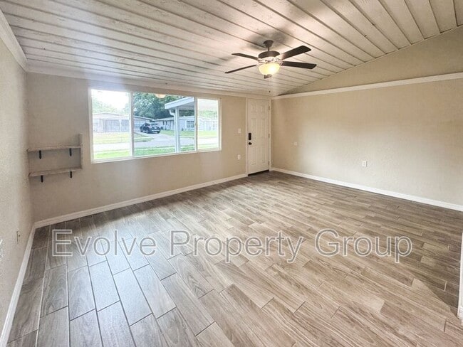 Photo - 1921 Summerlin Ave Casa
