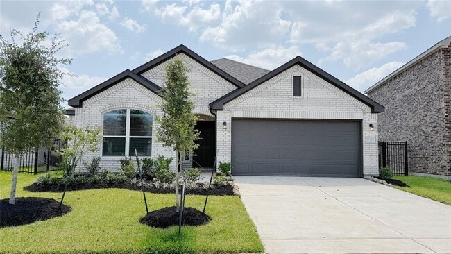 Building Photo - 27315 Blue Pool Dr