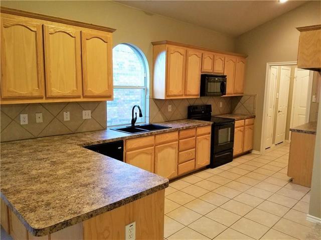 Photo - 4105 Claymore Ln