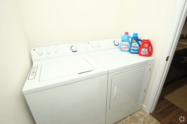 2BR Upgraded - In Unit Laundry