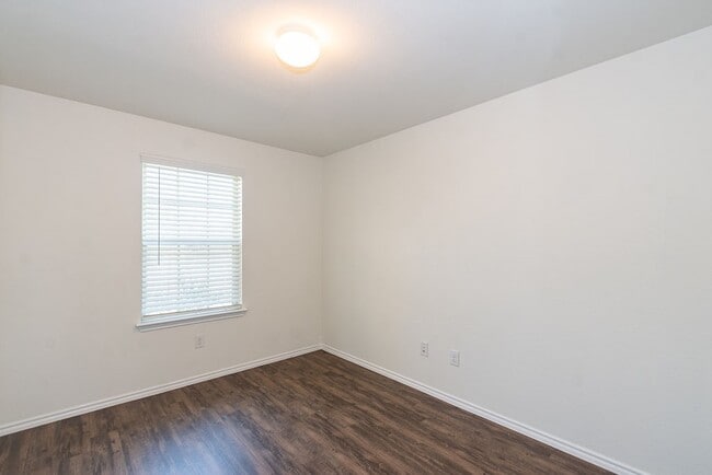 Photo - 2622 Summer Ln