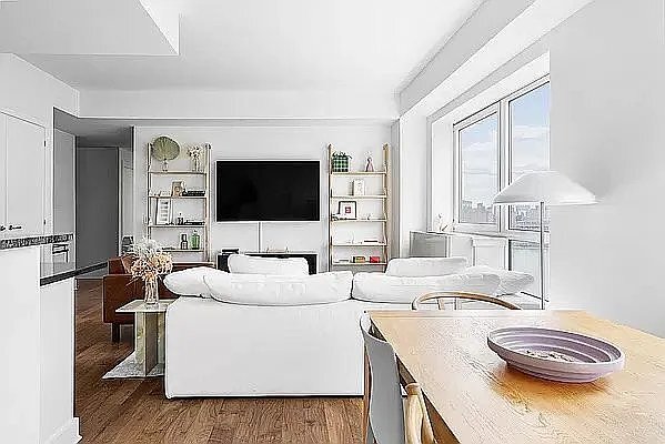 Photo - 440 Kent Ave Unidad 19C