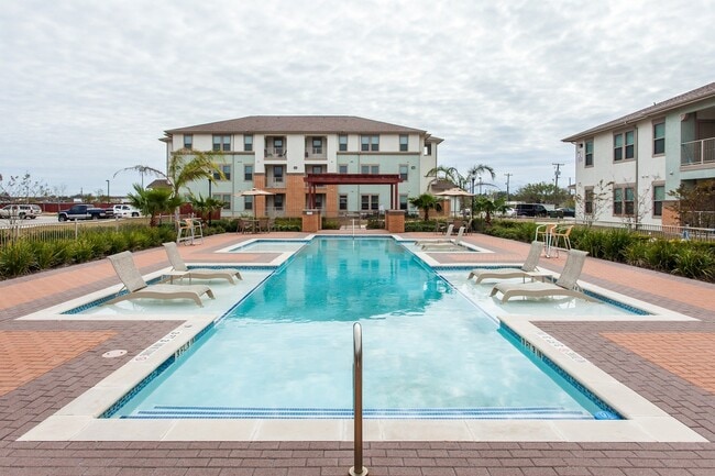 Photo - 2725 Leopard St Unit #2725