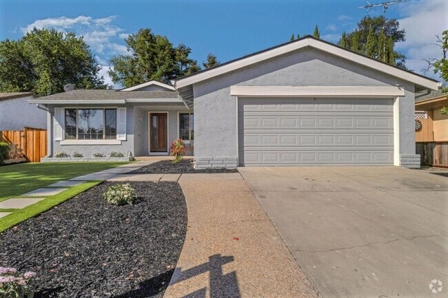 Building Photo - 5194 Running Bear Dr Rental