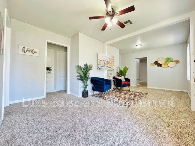 Photo - 4220 SE 25th St