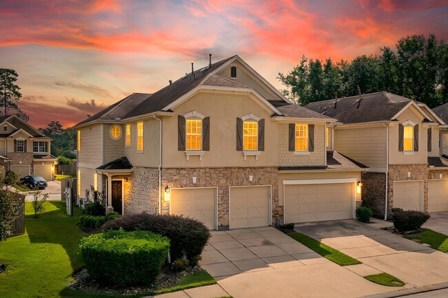 Building Photo - 16030 Summerville Lake Dr