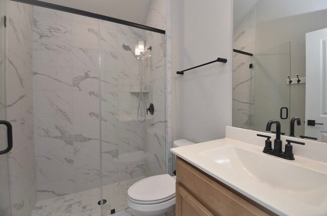 Photo - 18426 Bluebird Br Ln
