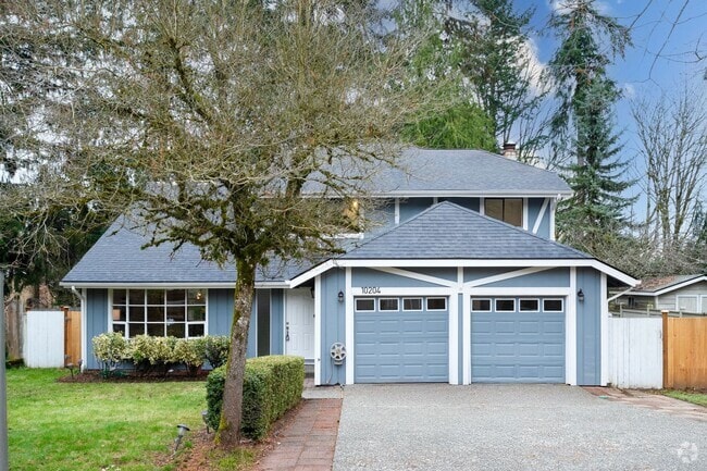Building Photo - Spacious 4-Bedroom Home for Rent in Kirkland