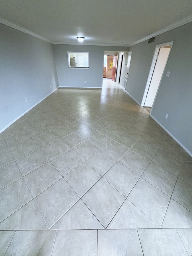 Photo - 2210 Dorrington St Unidad 402