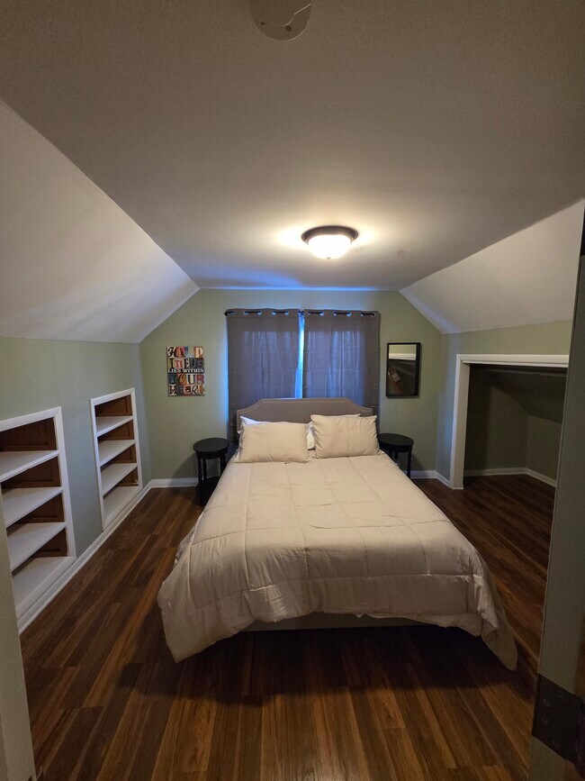 335 Shakopee Ave E Unit 2