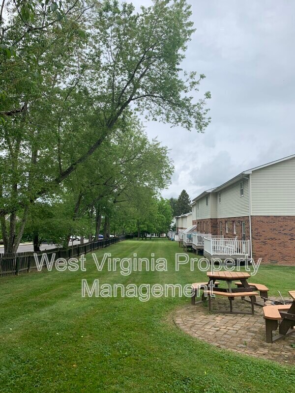 Photo - 143 Cardinal Wy