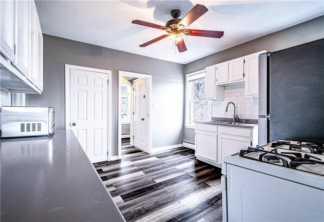 Photo - 216 Maplewood Ave