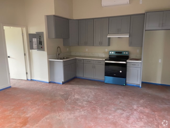 Building Photo - 8858 1/2 Wall St Rental