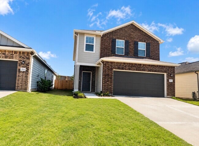 Building Photo - 14842 Calderon Dr