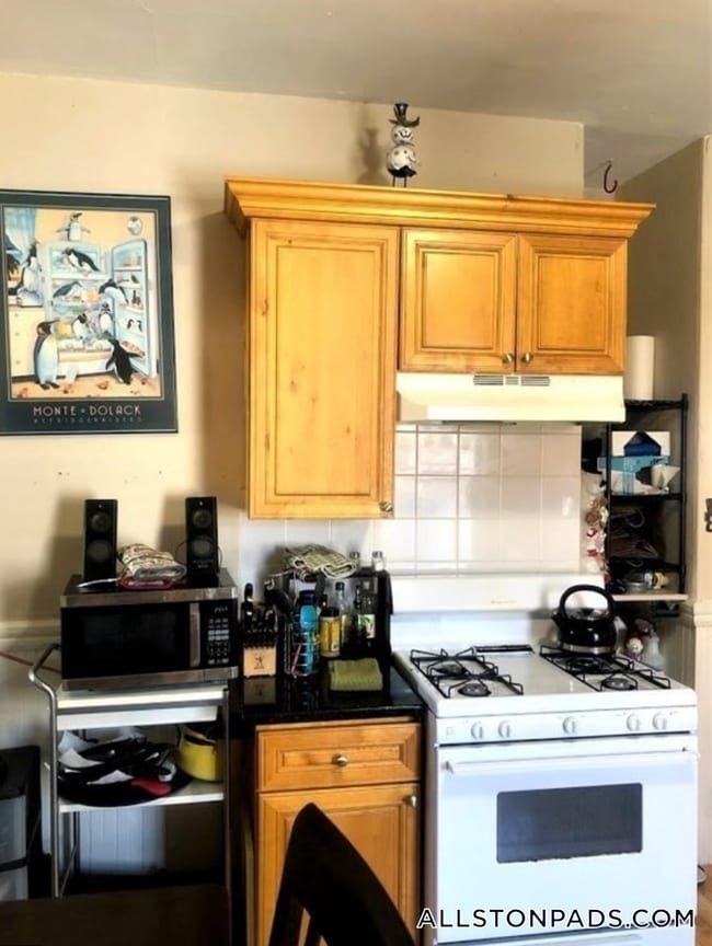 19 Arden St Unit 2