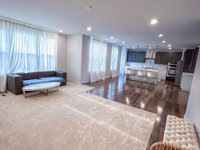 Photo - Beautiful 5 Bedroom, 3 Bath Toll Brothers ...