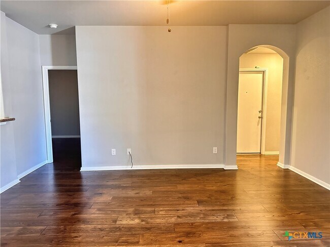 Photo - 417 Capistrano Dr