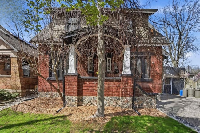 Photo - Charming and spacious 3-bedroom, 1-bathroom property offering approximately 1,500 sq. ft. of comf...