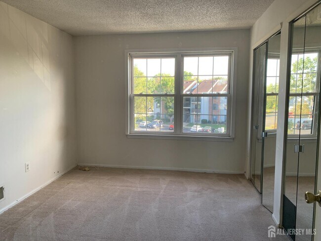 Photo - 17 Voscek Ct