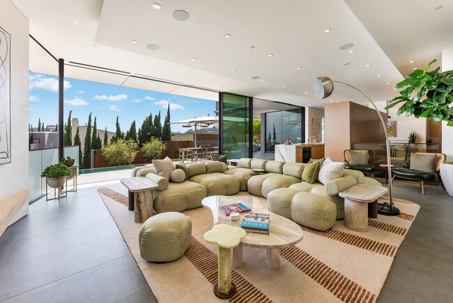 Photo - 1807 Blue Heights Dr