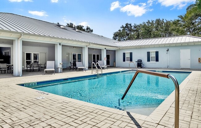 Photo - Groves of Delray 62+ Apartments