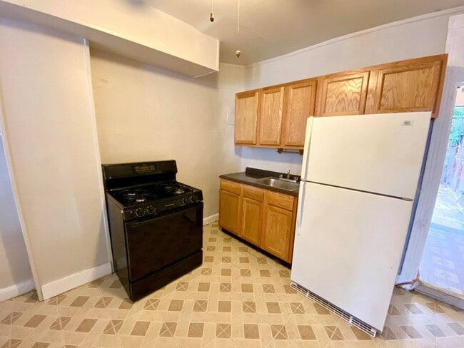 Photo - Charming 2BD/2BA Townhome in Butcher's Hill, Baltimore, MD!