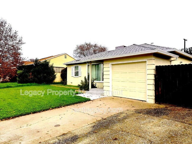 Photo - 5657 Bonniemae Way