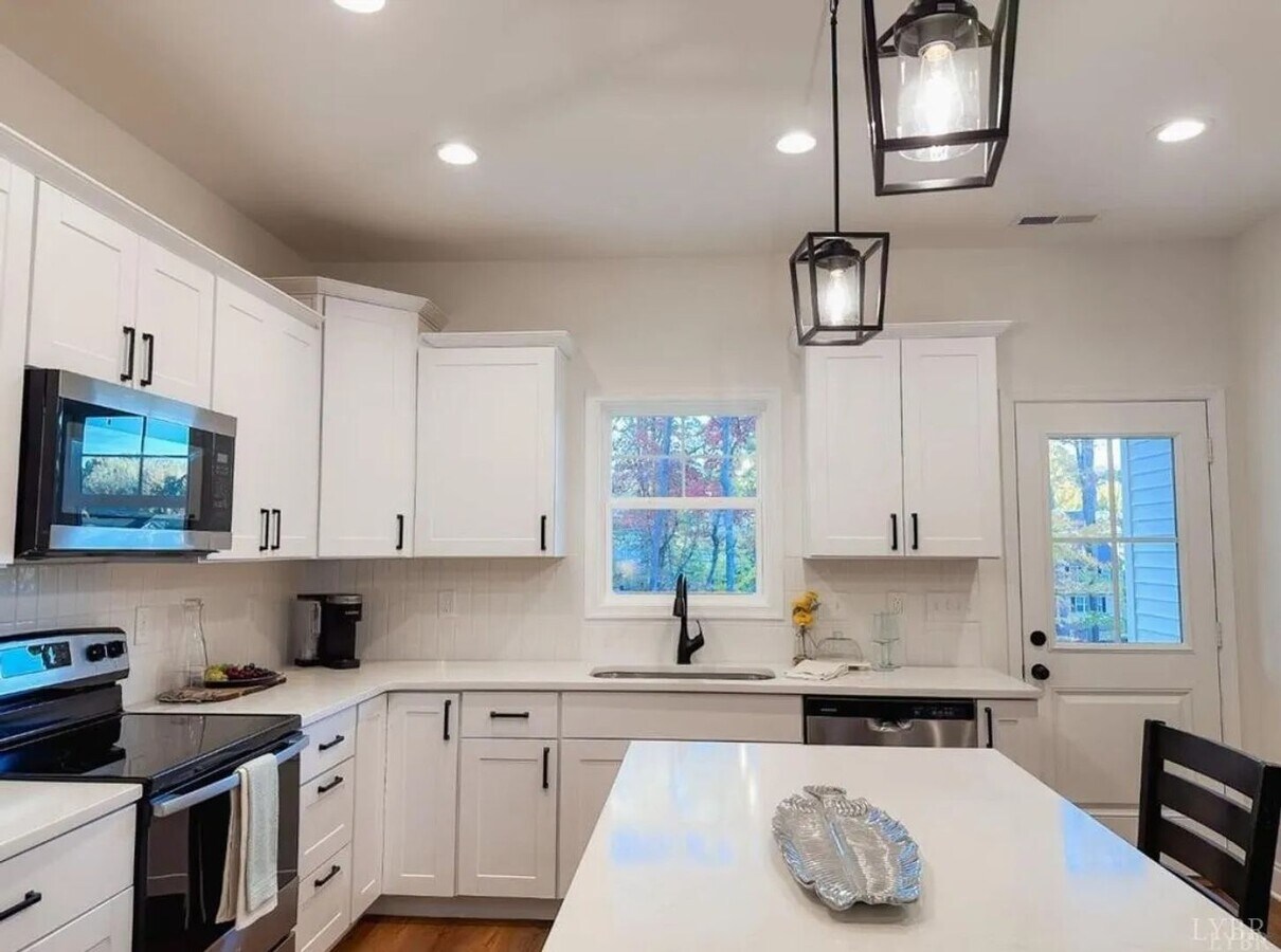 Photo - Gorgeous new construction townhome in Heritage school district!