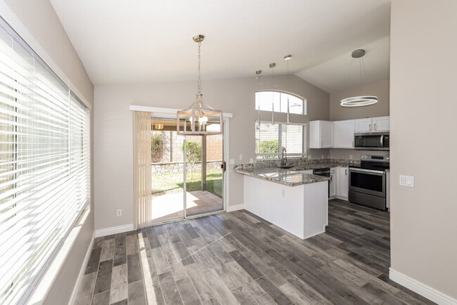 Photo - 3916 E Morrow Dr