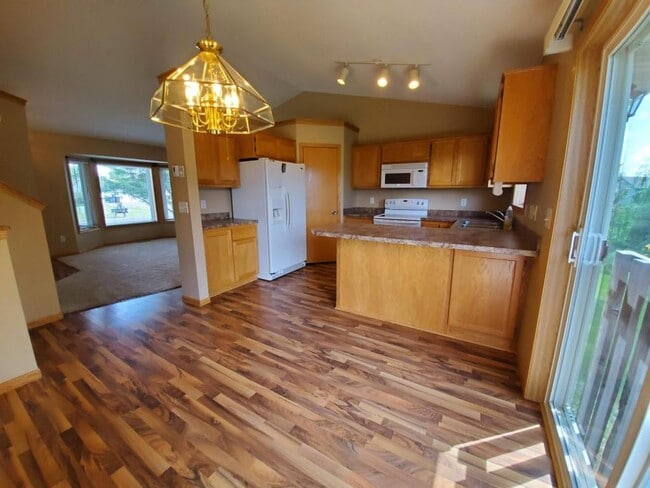 Photo - 30820 Reflection Ave