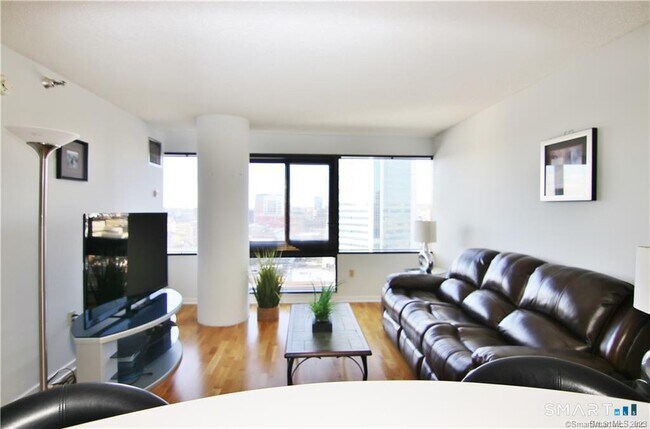 Photo - 127 Greyrock Pl Unit 1507