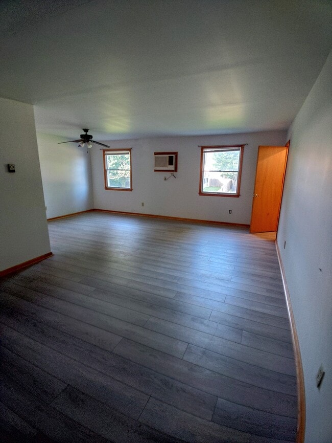 Building Photo - 131 Crystal Rd Unit #5 Rental