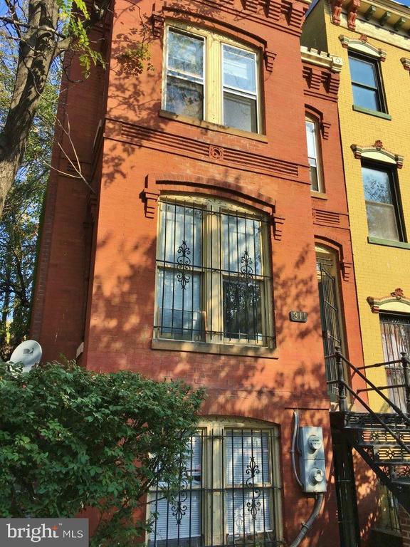 Photo - 311 M St NW Townhome