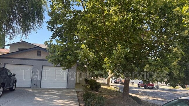 Building Photo - 535 Sims Ave