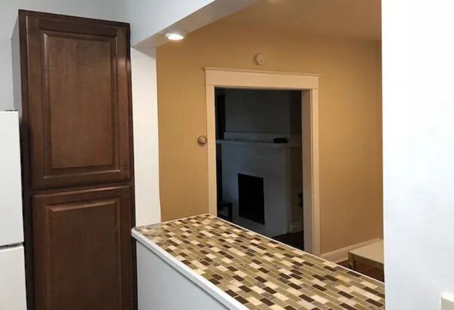 Photo - 5224 Beeler St