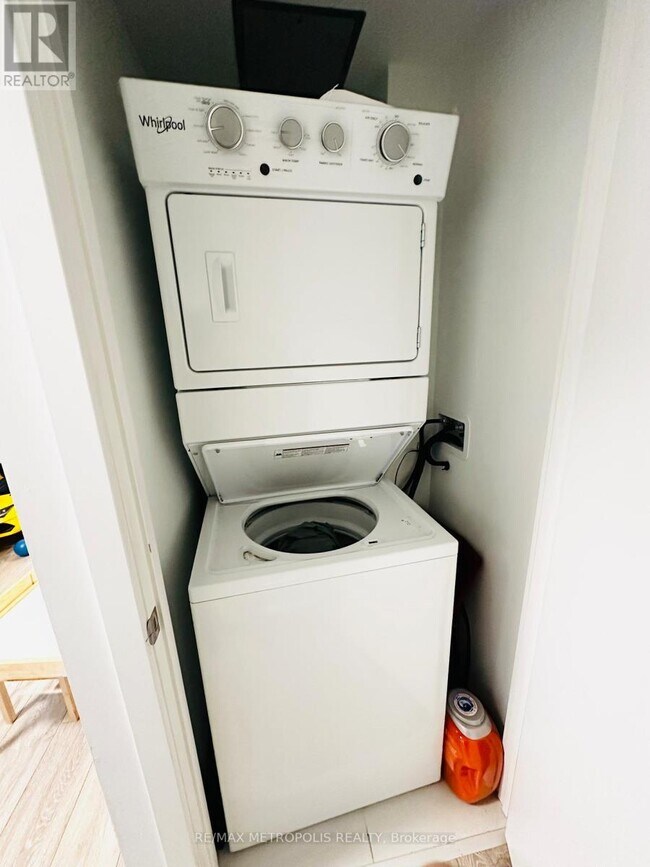 Photo - 1608 Charles St Unité 450 F