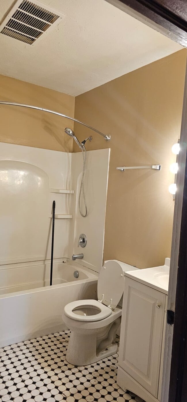 Photo - 7511 Indiana Ave