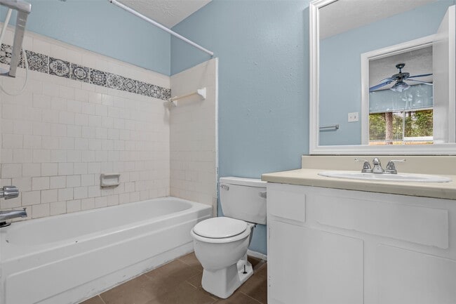 Photo - 4830 Hickorygate Dr