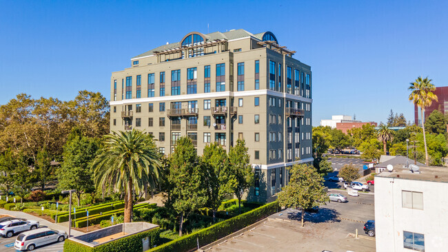 Vendome Place - Vendome Place Apartments