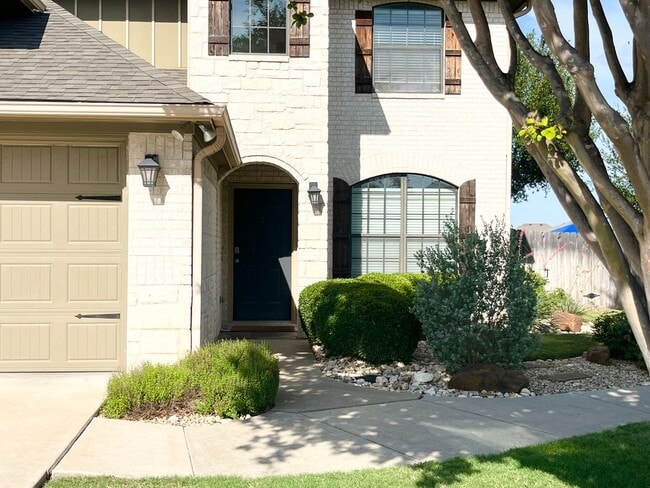 Photo - 4 bedroom 2.5 bath in Yowell Ranch