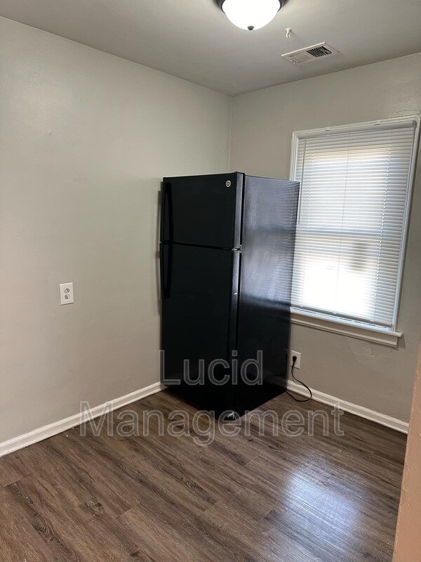 Photo - 3601 Parthenia Ave