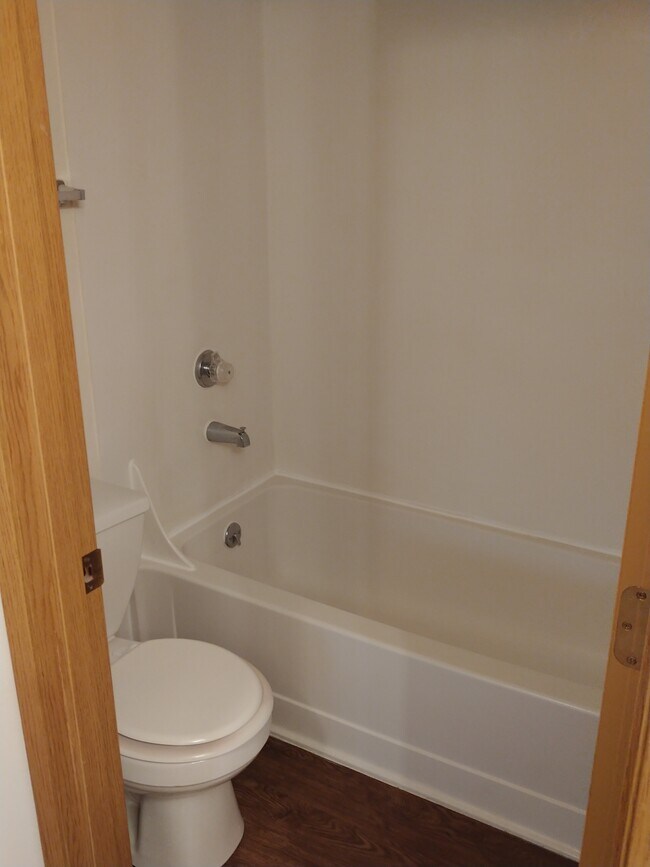 Willow Park Apartments Auburn, WA