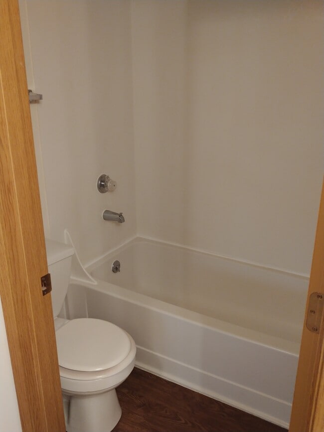 Willow Park Apartments Auburn, WA