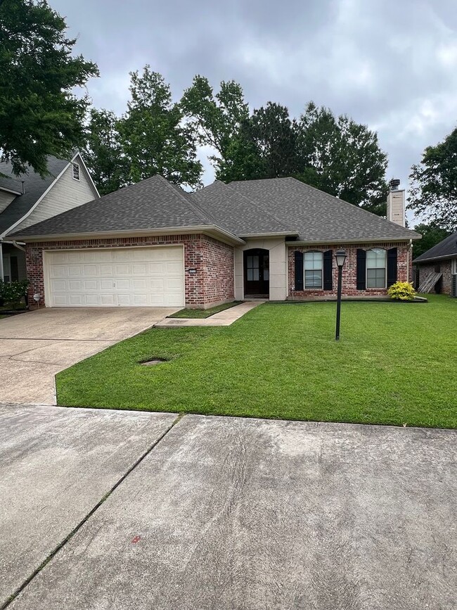 Photo - South Shreveport! 3 bedroom, 2 bath in Norris Ferry Crossing!