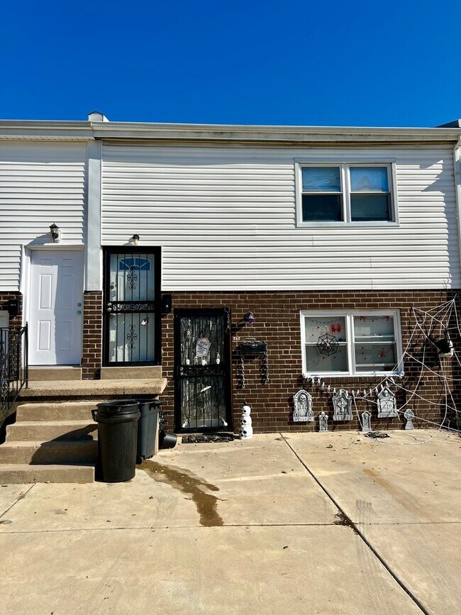 Photo - 585 Allengrove St Unidad 2