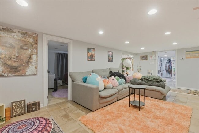 Photo - 3727 N Bosworth Ave Unit GARDEN